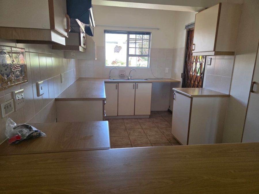  Bedroom Property for Sale in West Bank Western Cape